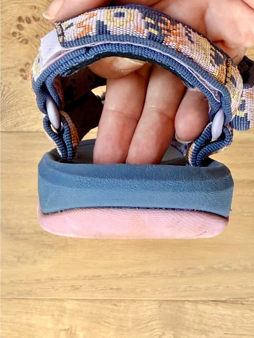 Teva Kids Hurricane XLT 2 Sport Sandals Sz 4 Big Kid Purple Outdoor Water Hike